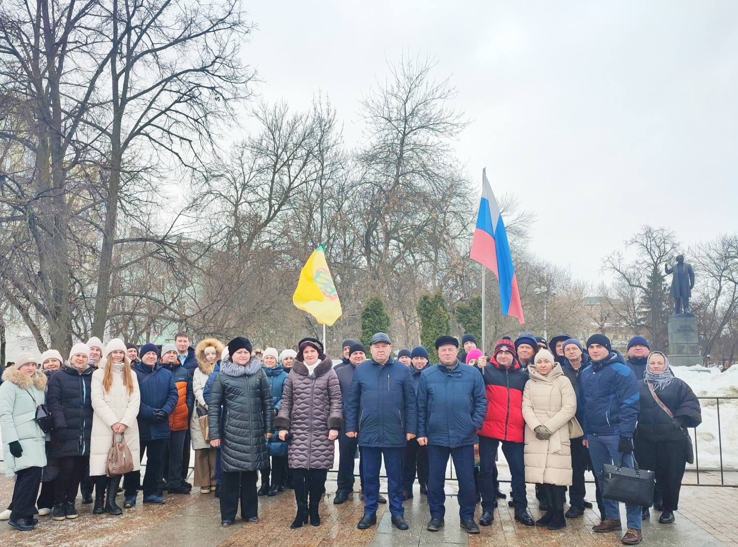 Сотрудники Минлесхоза Пензенской области приняли участие в митинге-концерте «Единство народа» Сотрудники Минлесхоза Пензенской области приняли участие в митинге-концерте «Единство народа»