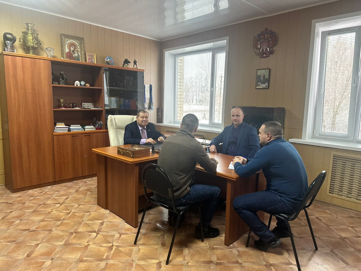 Ришат Алтынбаев посетил вольерный комплекс по содержанию диких животных