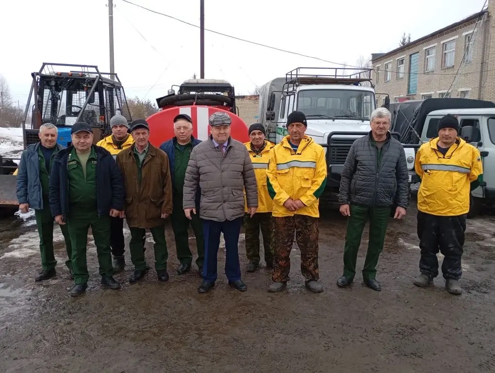 Министр лесного хозяйства Пензенской области посетил Лопатинское лесничество и школьное лесничество «Ёлочка» в селе Лопатино