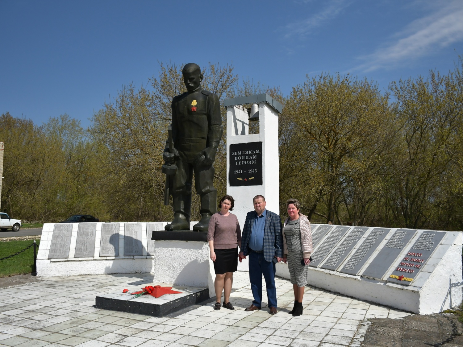 Ришат Алтынбаев проконтролировал благоустройство населенных пунктов Лопатинского района