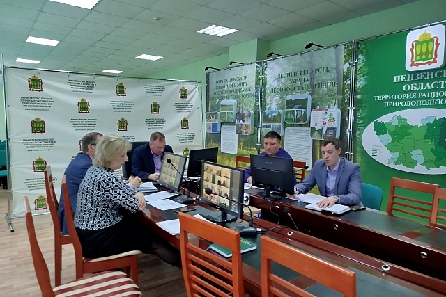 Обсудили с представителями администраций муниципальных районов ряд вопросов охраны окружающей среды