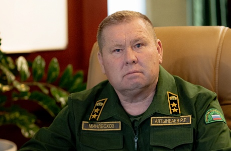Министр лесного, охотничьего хозяйства и природопользования Пензенской области Ришат Алтынбаев поздравляет с Днем Победы Министр лесного, охотничьего хозяйства и природопользования Пензенской области Ришат Алтынбаев поздравляет с Днем Победы