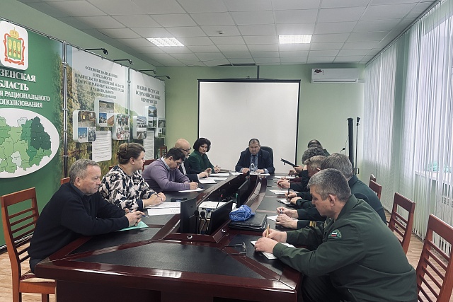 Обсудили охрану хвойных молодняков Обсудили охрану хвойных молодняков