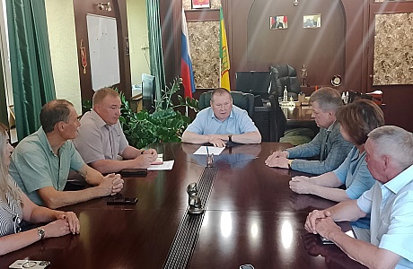 Министр Ришат Алтынбаев и руководитель Верхне-Волжского бассейнового водного управления Александр Гриднев провели рабочее совещание Министр Ришат Алтынбаев и руководитель Верхне-Волжского бассейнового водного управления Александр Гриднев провели рабочее совещание