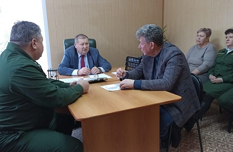 Ришат Алтынбаев посетил Шемышейское лесничество