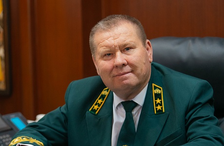 Министр лесного, охотничьего хозяйства и природопользования Пензенской области Ришат Алтынбаев поздравляет с Новым годом
