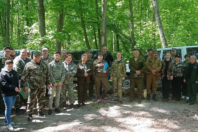 Проведена полевая тренировка по лесопатологическим обследованиям Проведена полевая тренировка по лесопатологическим обследованиям